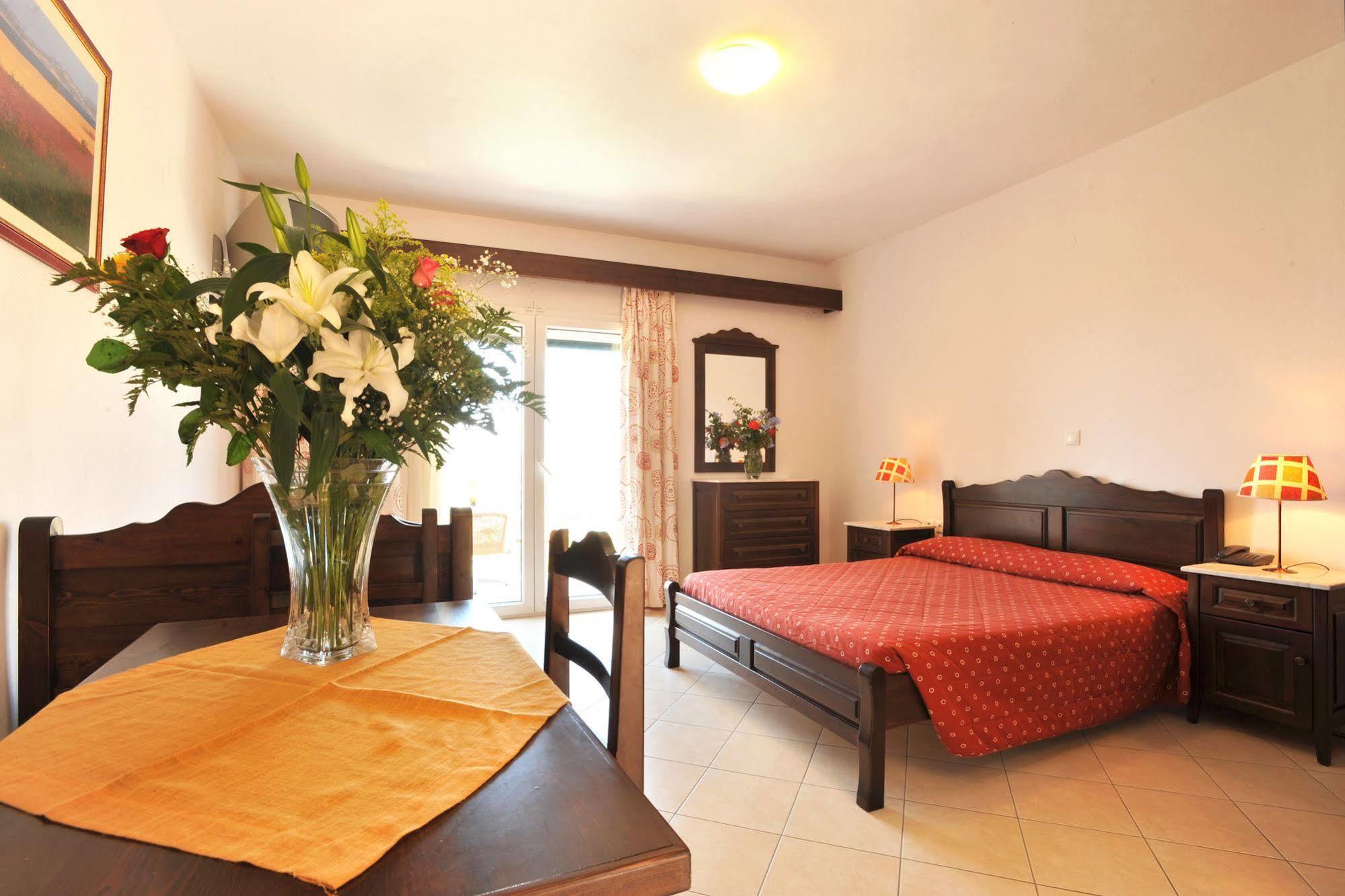 Amygdalies Apartments Myrina Bagian luar foto