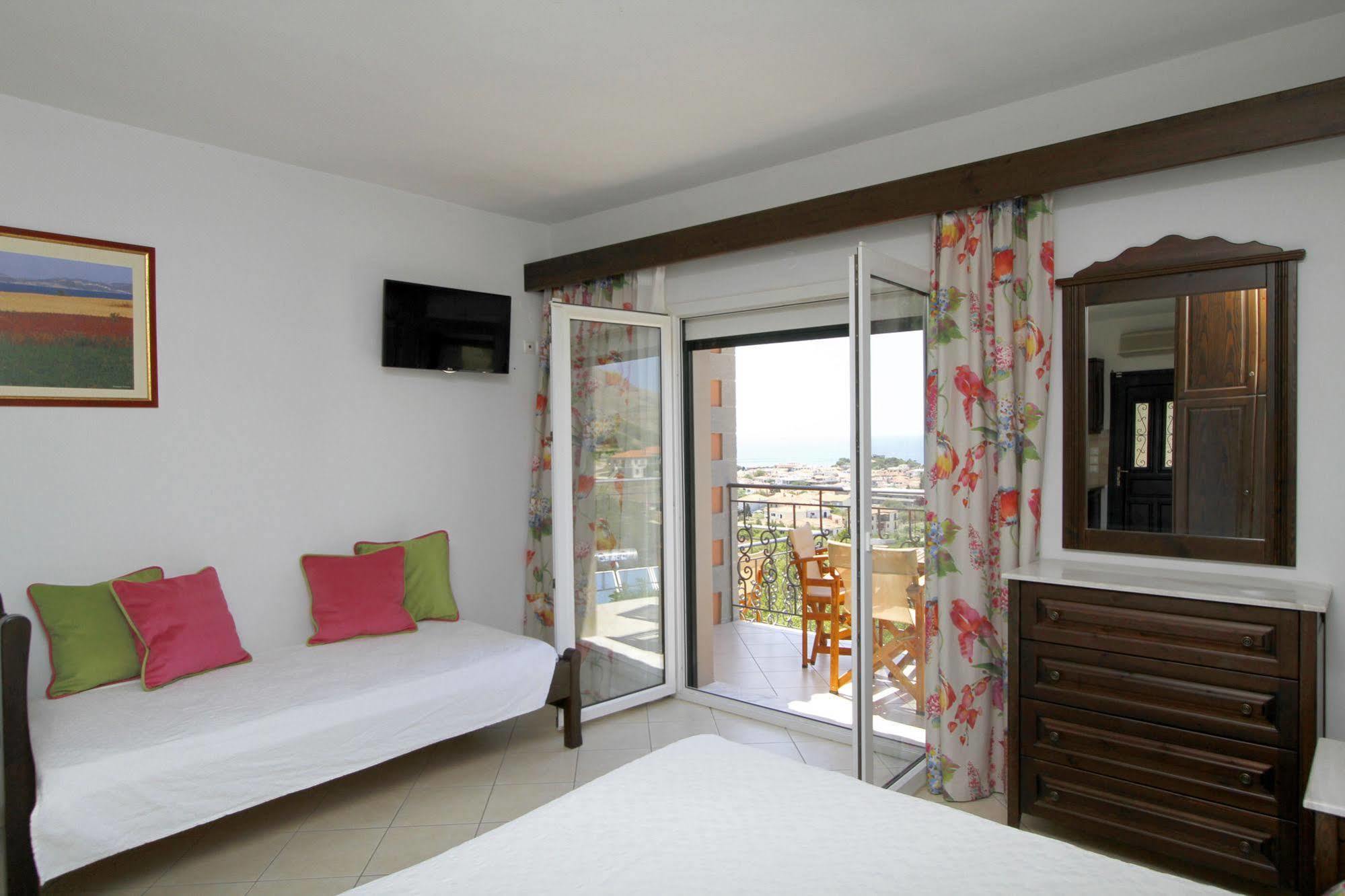 Amygdalies Apartments Myrina Bagian luar foto